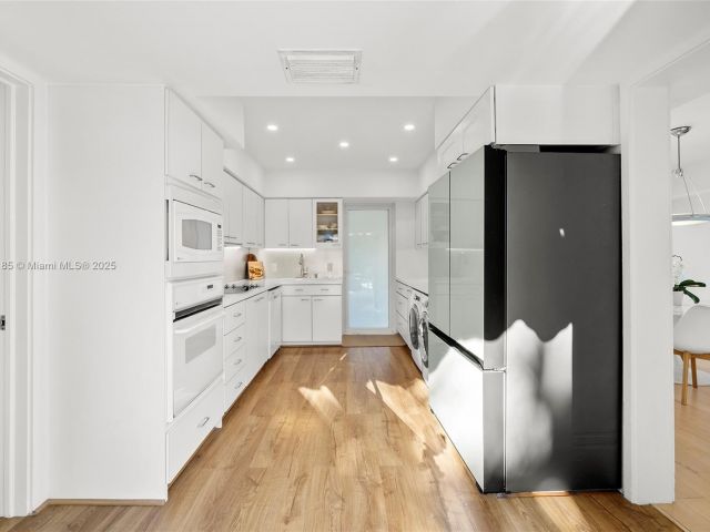 Home for sale at 5251 La Gorce Dr - photo 5873219