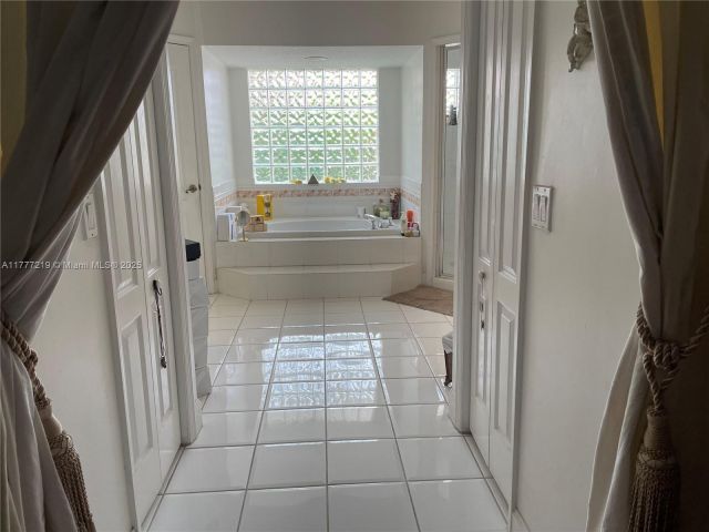 Home for sale at 12421 SW 76th St - photo 6002957