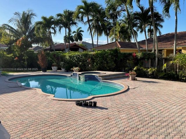 Home for sale at 12421 SW 76th St - photo 6002959