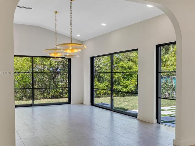 Home for sale at 1323 Cleveland Rd - photo 7516775