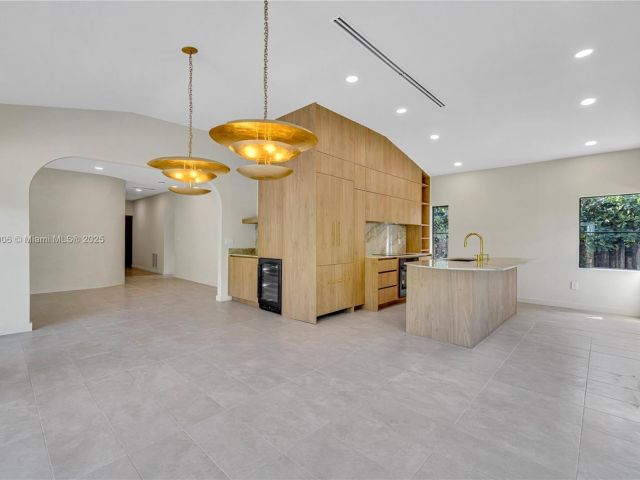 Home for sale at 1323 Cleveland Rd - photo 7516778