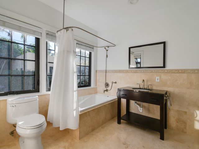 Home for sale at 316 Pilgrim Road - photo 5865509