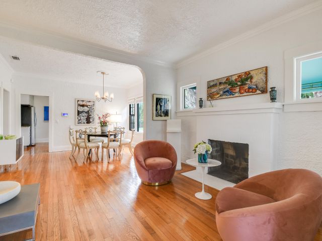 Home for sale at 316 Pilgrim Road - photo 5865520