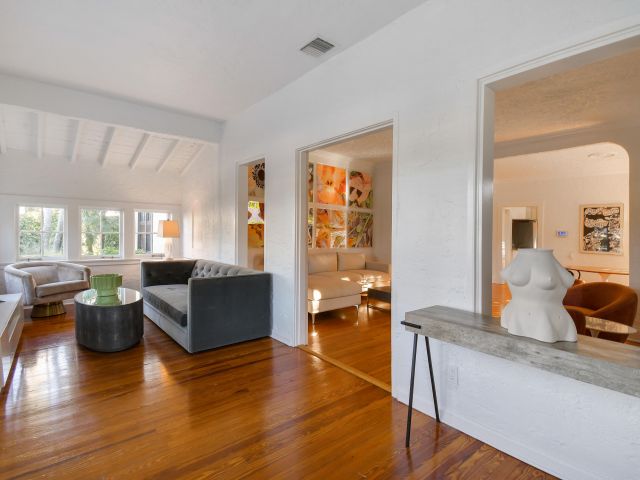 Home for sale at 316 Pilgrim Road - photo 5865523