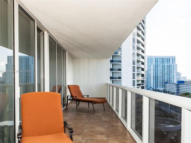 Apartment for rent  Unit #1108 - photo 5899827