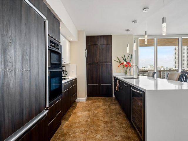 Apartment for rent  Unit #1108 - photo 5899838