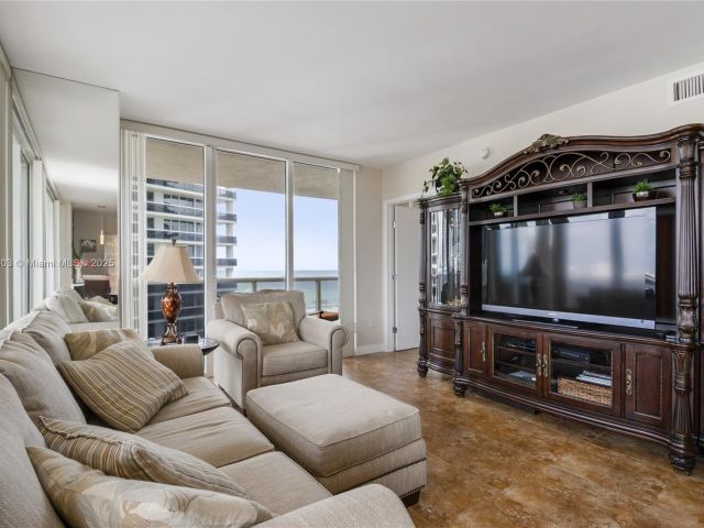 Apartment for rent  Unit #1108 - photo 5899843