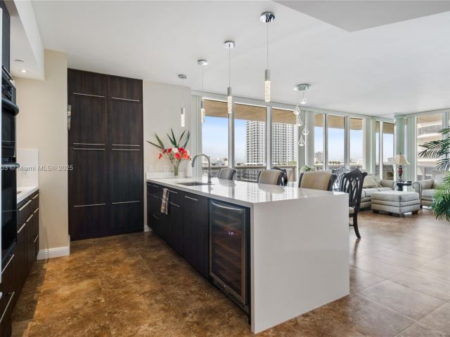 Apartment for rent  Unit #1108 - photo 5899845