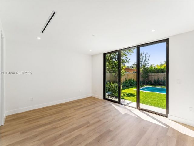 Home for sale at 412 NW 47th St - photo 6071824