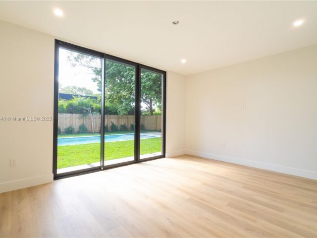 Home for sale at 412 NW 47th St - photo 6071825