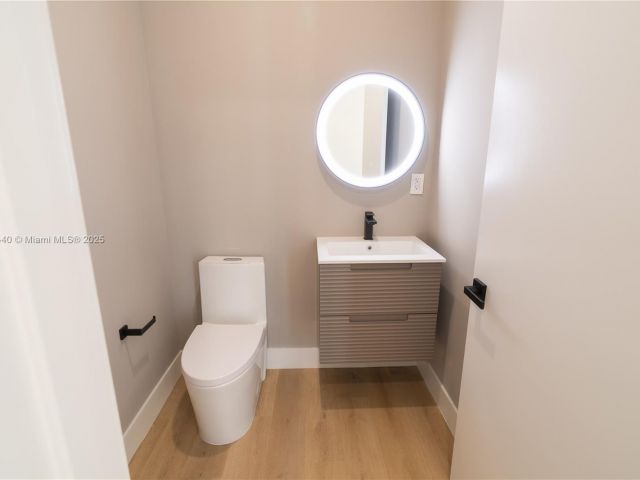 Home for sale at 412 NW 47th St - photo 6071828