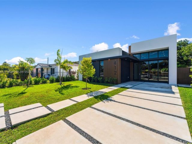 Home for sale at 412 NW 47th St - photo 6071843