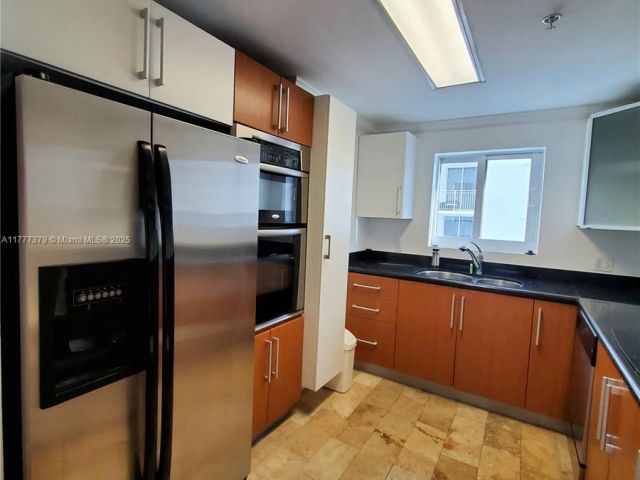 Apartment for sale  Unit #2705 - photo 5916515