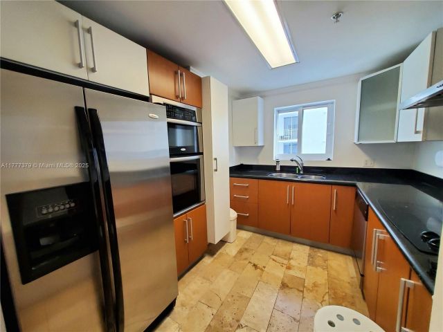 Apartment for sale  Unit #2705 - photo 5916516