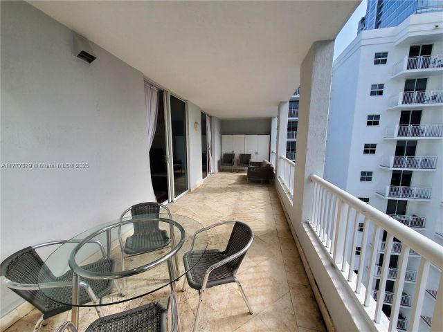 Apartment for sale  Unit #2705 - photo 5916517