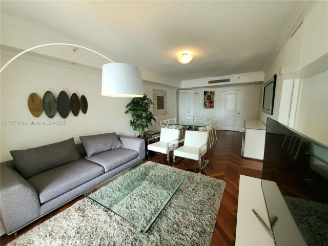 Apartment for sale  Unit #2705 - photo 5916520