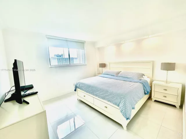 Apartment for sale  Unit #1015 - photo 5926401