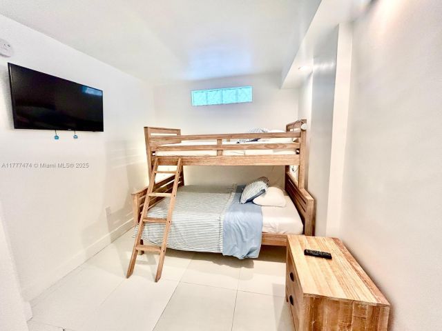 Apartment for sale  Unit #1015 - photo 5926398