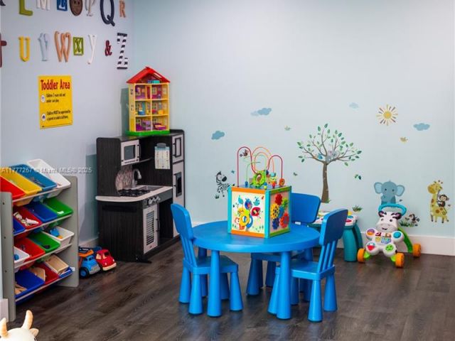 Apartment for rent  Unit #1504 - photo 5917499