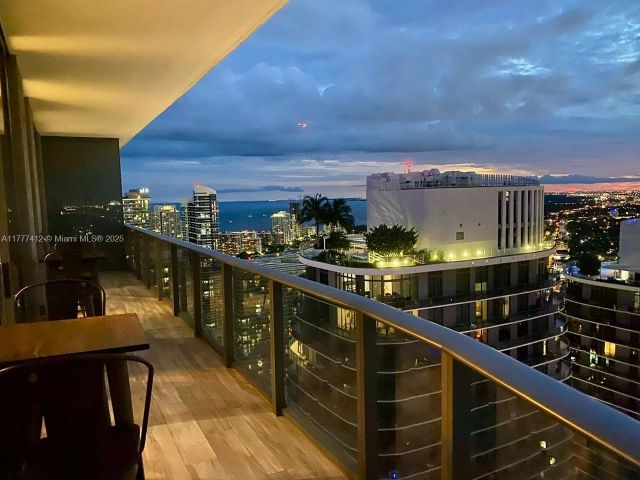 Apartment for sale  Unit #5410 - photo 5917201