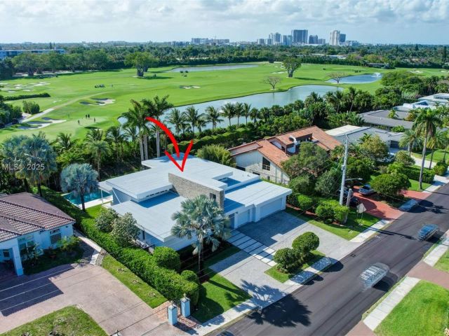 Home for sale at 907 Diplomat Pkwy - photo 5873628