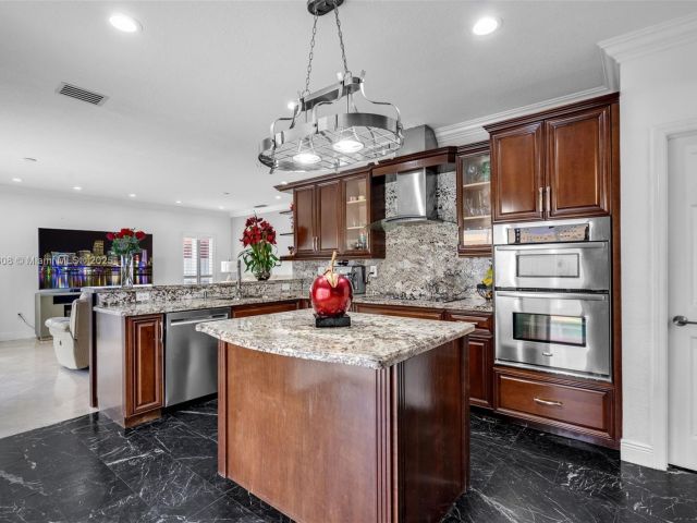 Home for sale at 16075 SW 149th Ter - photo 6270365