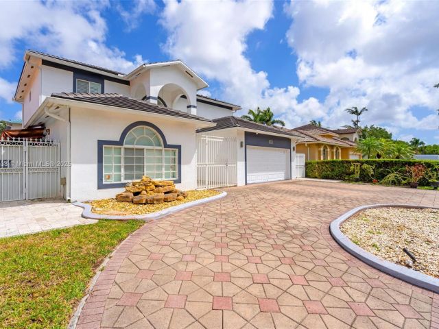 Home for sale at 16075 SW 149th Ter - photo 6270375