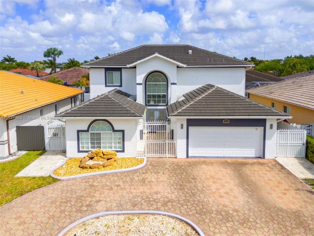 Home for sale at 16075 SW 149th Ter - photo 6270376