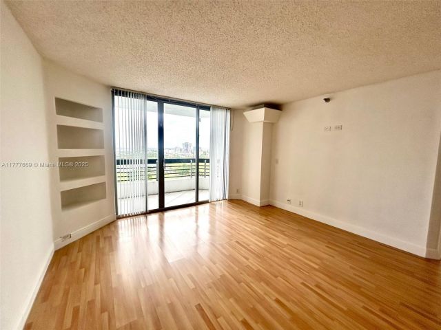 Apartment for sale  Unit #1607 - photo 5906304