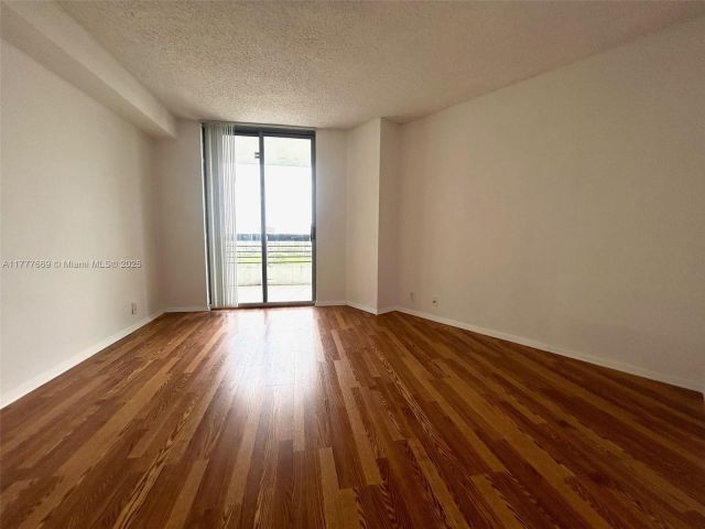 Apartment for sale  Unit #1607 - photo 5906314