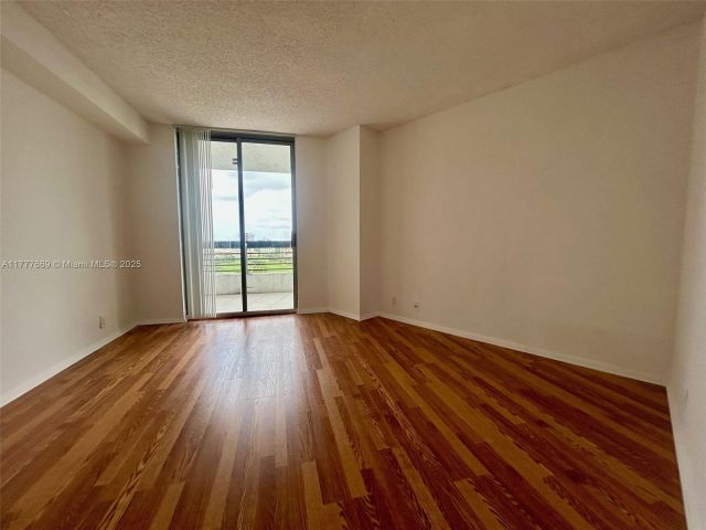 Apartment for sale  Unit #1607 - photo 5906315