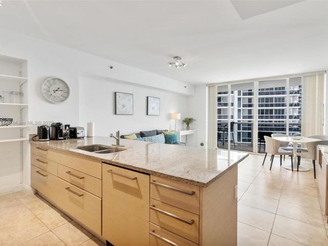 Apartment for sale  Unit #2409 - photo 5899822