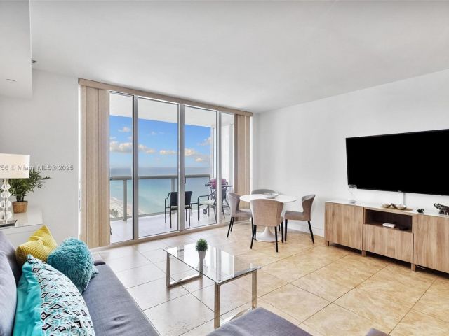 Apartment for sale  Unit #2409 - photo 5899825