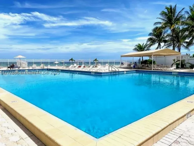 1-bedroom condo for rent in Hollywood - 3505 S Ocean Dr 1011 - MondialRealty