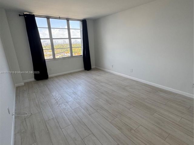 Apartment for rent  Unit #1206 - photo 5906730