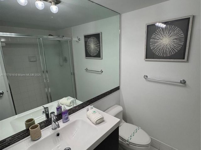 Apartment for rent  Unit #1206 - photo 6128146