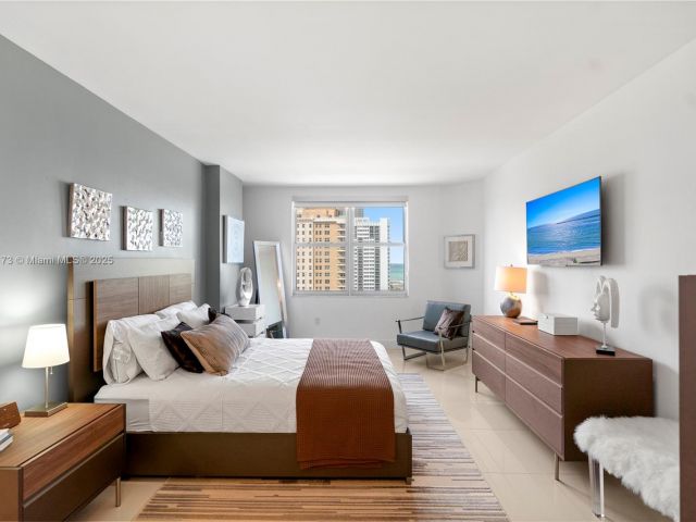 Apartment for sale  Unit #12H - photo 5901425