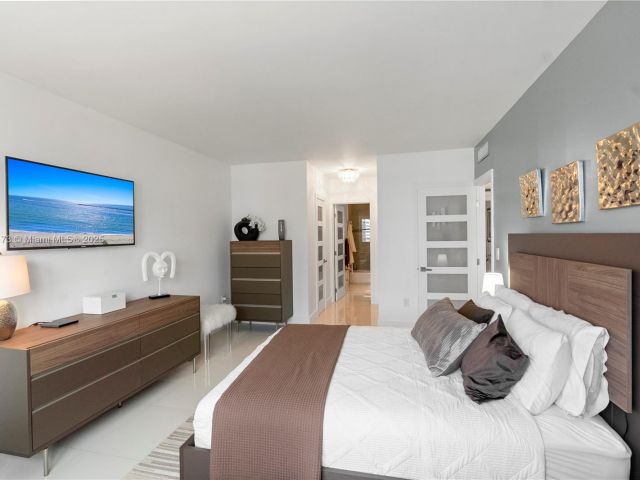 Apartment for sale  Unit #12H - photo 5901426