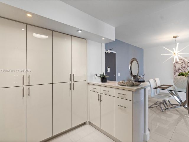 Apartment for sale  Unit #12H - photo 5901428