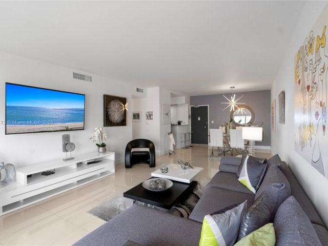 Apartment for sale  Unit #12H - photo 5901437