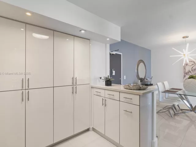 2-bedroom condo for sale in Hallandale Beach - 1950 S Ocean Dr 12H - MondialRealty