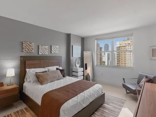 2-bedroom condo for sale in Hallandale Beach - 1950 S Ocean Dr 12H - MondialRealty