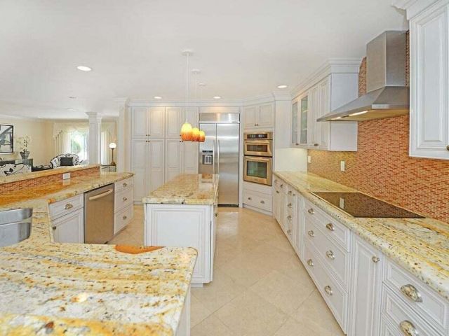 Home for rent at 885 NE Mulberry Drive - photo 5971139