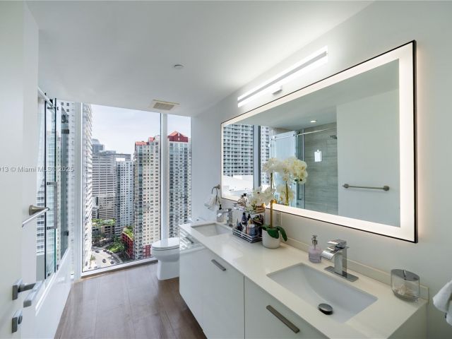 Apartment for sale  Unit #2710 - photo 6157002