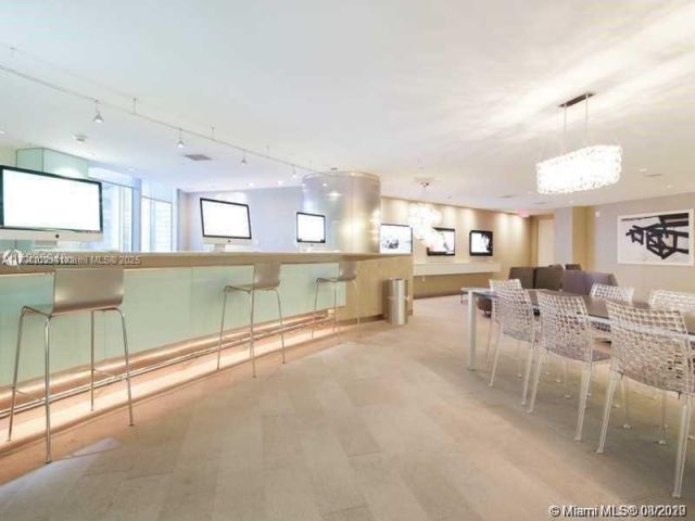 Apartment for sale  Unit #4104 - photo 5922535