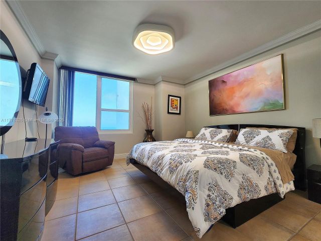 Apartment for rent  Unit #1107 - photo 5901614