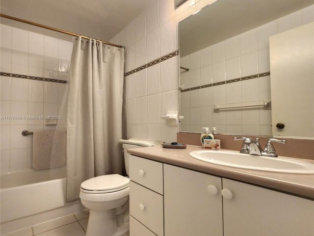 Apartment for rent  Unit #610 - photo 5901634