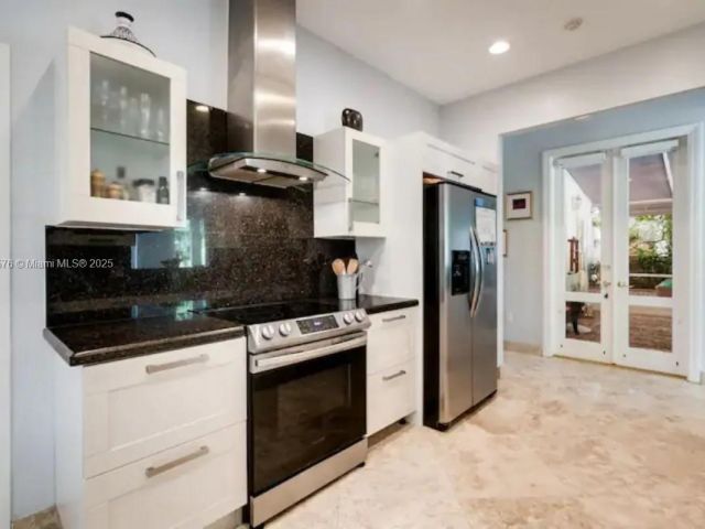 Home for rent at 1725 Tigertail Ave - photo 6142741