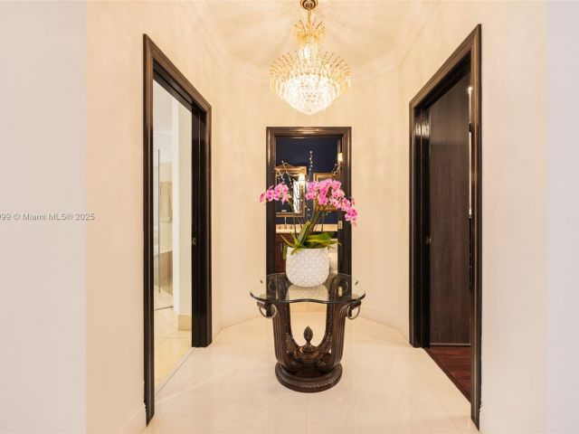 Home for sale at 3707 NE 214th St 14 - photo 5903945