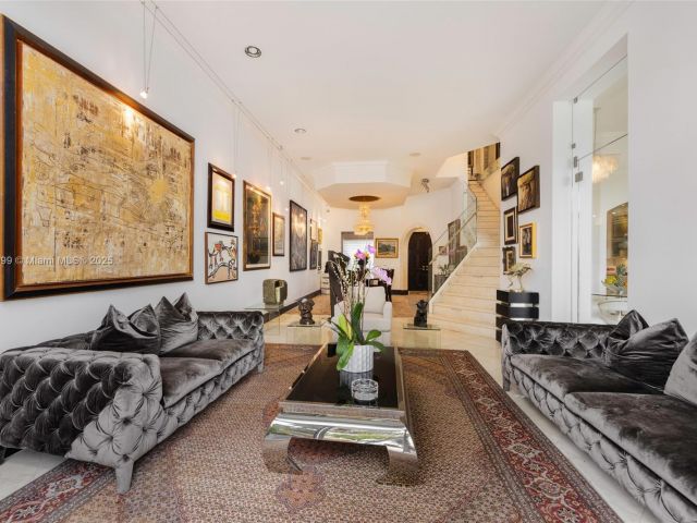 Home for sale at 3707 NE 214th St 14 - photo 5903956